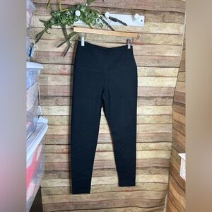 Lyssé Women’s Black High-Waisted Leggings Size Medium